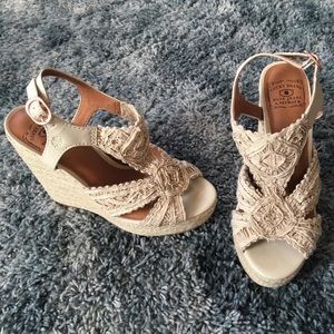 Lucky Brand Beige Wedges